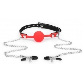 Красный кляп-шарик с зажимами на соски на металлической цепочке - Notabu - купить с доставкой в Люберцах