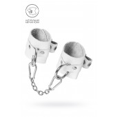 Белые мягкие кожаные наручники с люверсами - Pecado - купить с доставкой в Люберцах