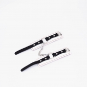 Бело-красные кожаные наручники - Crazy Handmade - купить с доставкой в Люберцах