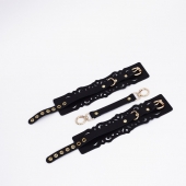 Черный кожаные оковы с узорами и золотистой фурнитурой - Crazy Handmade - купить с доставкой в Люберцах