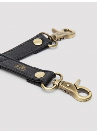 Черный фиксатор для манжет Bound to You Faux Leather Hogtie - Fifty Shades of Grey - купить с доставкой в Люберцах