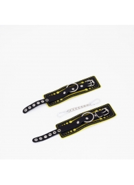 Черно-желтые кожаные наручники с жёлтой строчкой - Crazy Handmade - купить с доставкой в Люберцах