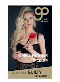 Пластиковая метелочка с красными пёрышками Small Feather Tickler - 32 см. - Blush Novelties - купить с доставкой в Люберцах
