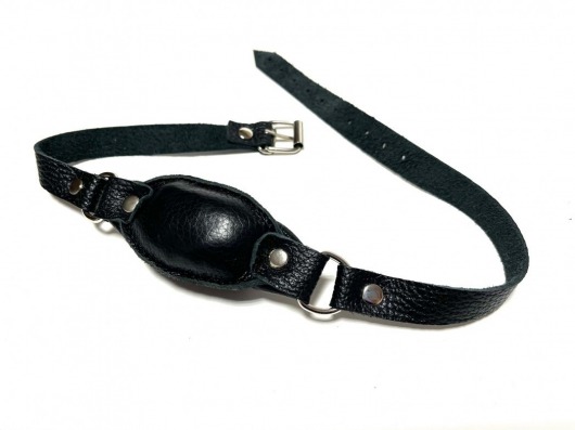Черный кожаный кляп на ремешках с пряжкой - БДСМ Арсенал - купить с доставкой в Люберцах