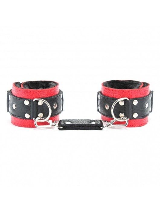 Красно-чёрные кожаные наручники с меховым подкладом - БДСМ Арсенал - купить с доставкой в Люберцах