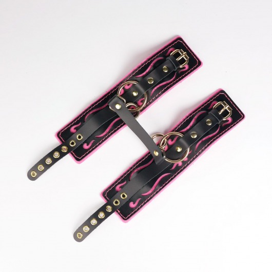 Черные кожаные оковы с розовой строчкой - Crazy Handmade - купить с доставкой в Люберцах